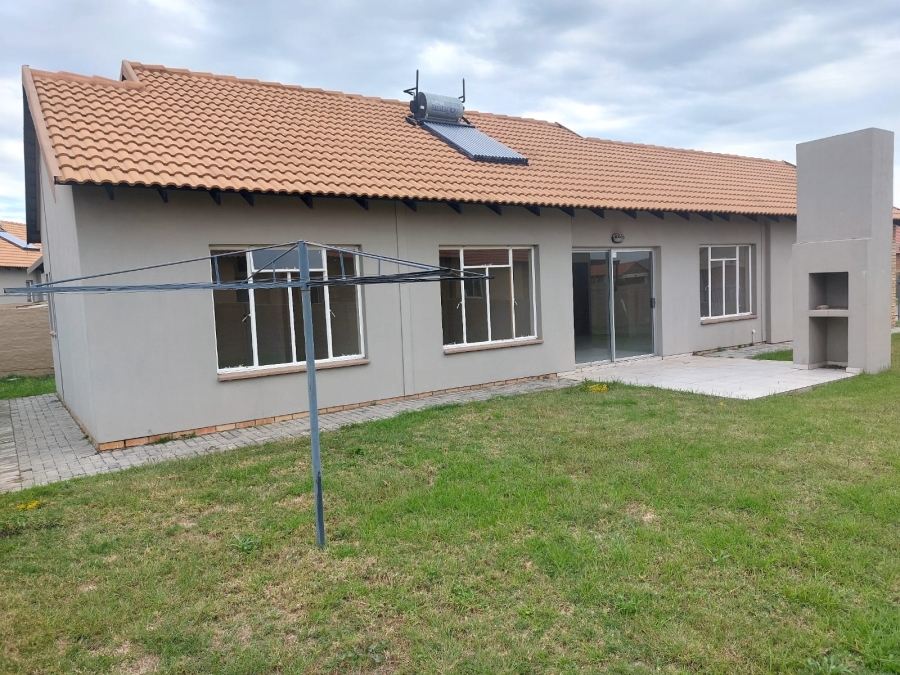 3 Bedroom Property for Sale in Waterkloof Hill Estate North West